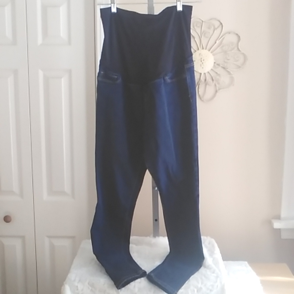 Maternity skinny jeggings Liz Lange
